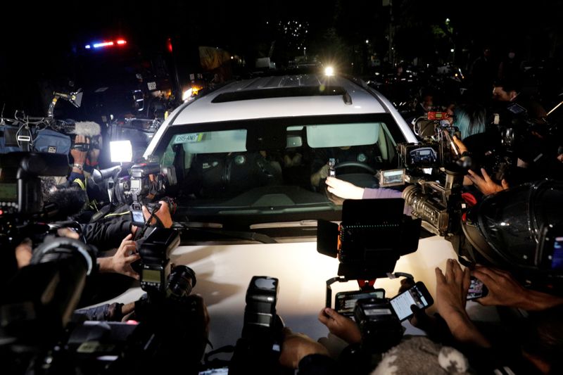 &copy; Reuters. FILE PHOTO: Former Pemex CEO Emilio Lozoya arrives in Mexico after extradition from Spain