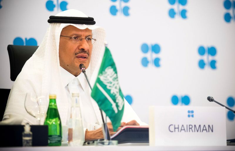 &copy; Reuters. Saudi Arabia&apos;s Minister of Energy Prince Abdulaziz bin Salman Al-Saud speaks via video link during a virtual emergency meeting of OPEC and non-OPEC countries, following the outbreak of the coronavirus disease (COVID-19), in Riyadh