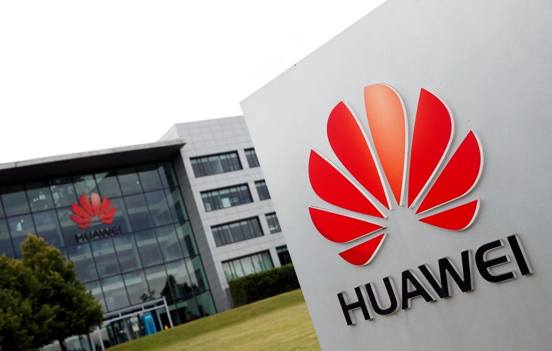 &copy; Reuters. FILE PHOTO: Huawei logo pictured outside its headquarters building in Reading, Britain