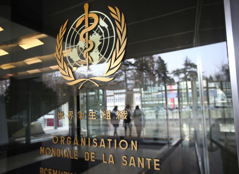 &copy; Reuters. Logo da Organização Mundial da Saúde em Genebra