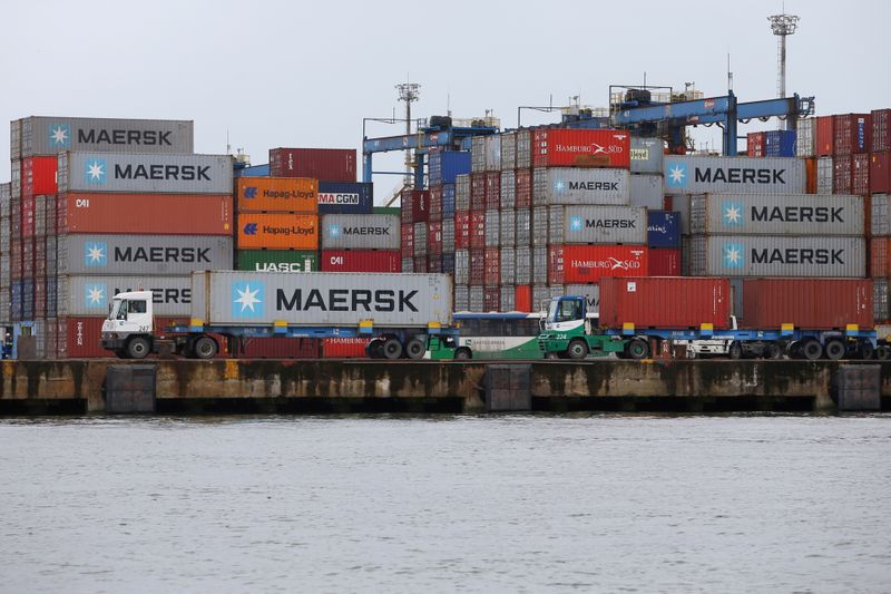 &copy; Reuters. FILE PHOTO: Maersk containers are seen at the Port of Santos