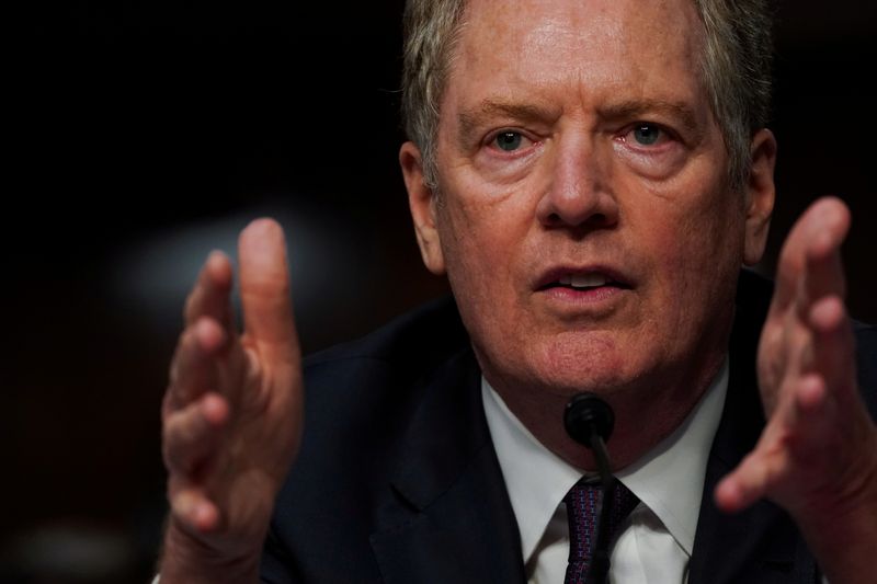 &copy; Reuters. FOTO DE ARCHIVO: El Representante de Comercio de EEUU Robert Lighthizer habla en una audiencia del Senado en el Capitolio en Washington, el 17 de junio de 2020