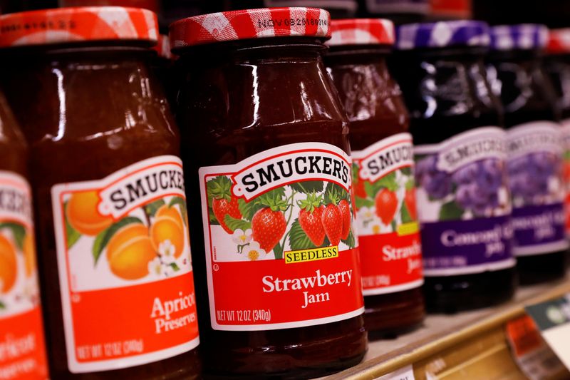 &copy; Reuters. Containers of Smuckers&apos;s Jam are displayed in a supermarket in New York