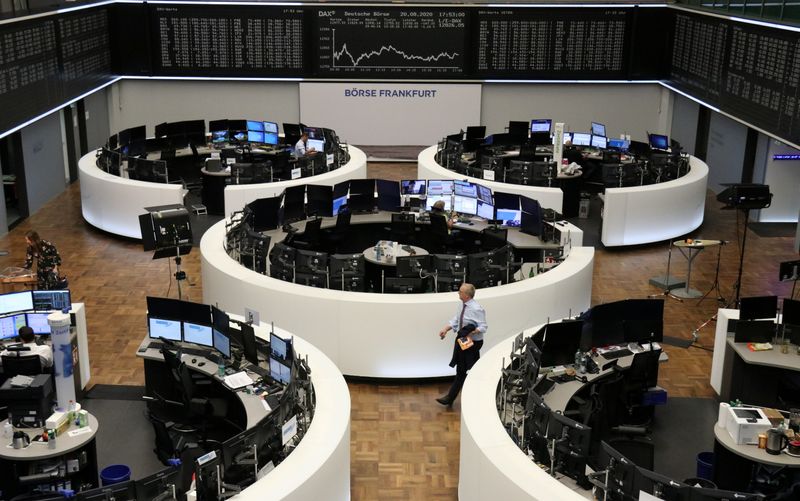 &copy; Reuters. Panoramica della Borsa di Francoforte