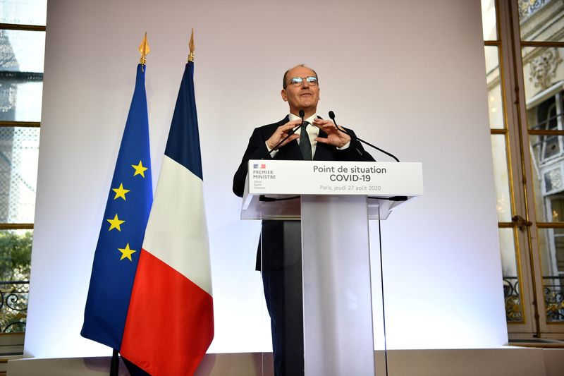 &copy; Reuters. El primer ministro francés Jean Castex habla durante una rueda de prensa en el Hotel Matignon de París, Francia, el 27 de agosto de 2020