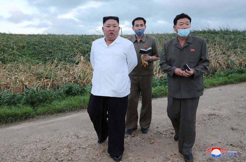 &copy; Reuters. 北朝鮮の金委員長「台風被害は最小限」＝ＫＣＮＡ