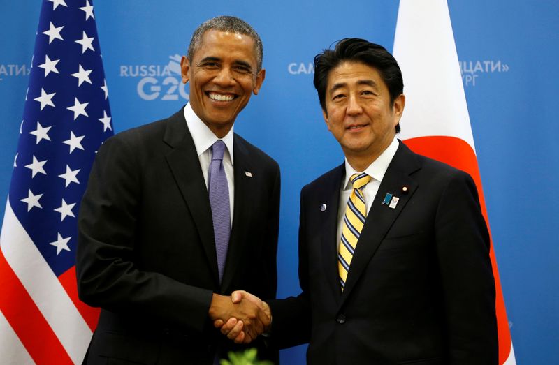 &copy; Reuters. FILE PHOTO: U.S. President Obama shakes hands with Japanese PM Abe at the G20 Summit in St. Petersburg