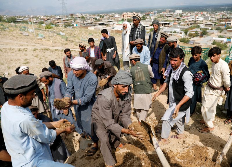 Afghanistan flash floods kill 160, search for bodies continues