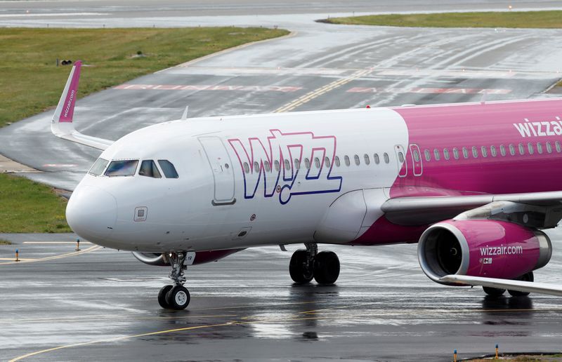 Wizz Air to cut flights as Hungary closes borders to foreigners