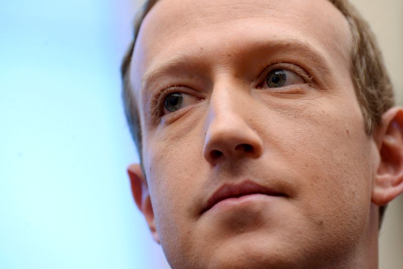 &copy; Reuters. 米ＦＢ、ウィスコンシン州デモ巡り武装集団への対応遅れた＝ＣＥＯ