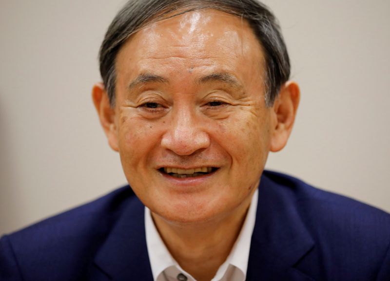 &copy; Reuters. Secretário de gabinete do Japão, Yoshihide Suga, durante entrevista à Reuters em Tóquio