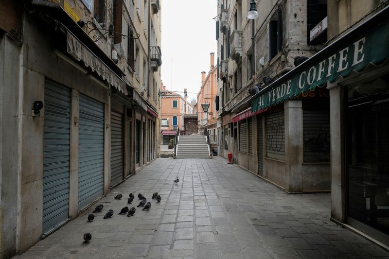 &copy; Reuters. Ruas desertas em Veneza devido ao coronavírus