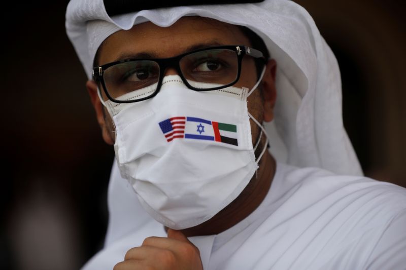 © Reuters. تلفزيون: إسرائيل تقول إنها ستبحث مجالات تعاون والرحلات المباشرة في الإمارات