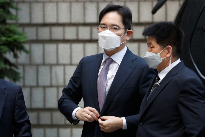 &copy; Reuters. 韓国検察、サムスントップを起訴　株価操縦の疑い＝当局者
