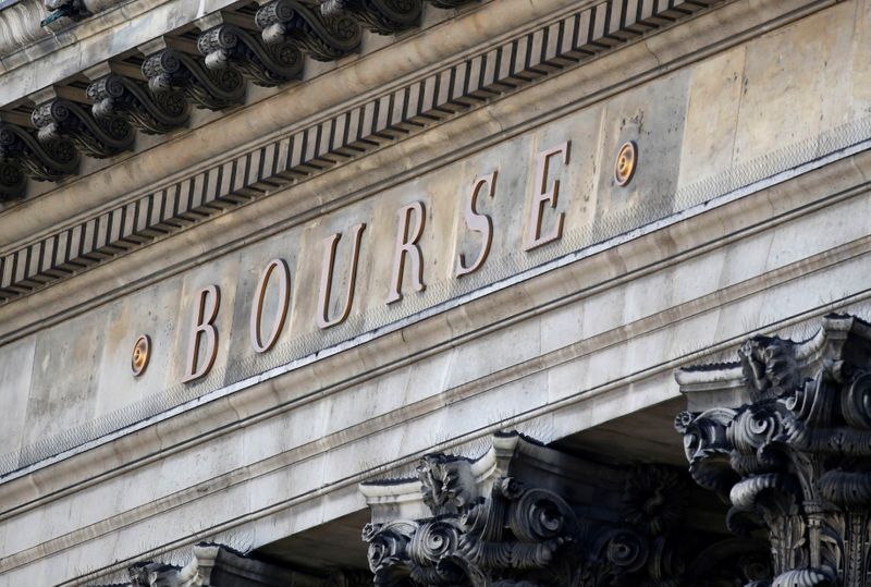 © Reuters. LES BOURSES EUROPÉENNES TERMINENT DANS LE DÉSORDRE