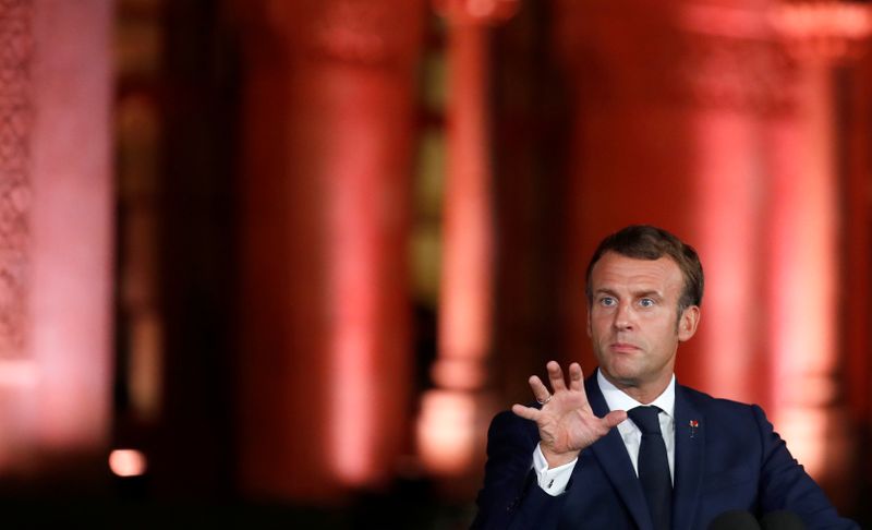 &copy; Reuters. 仏大統領、レバノン指導部に迅速な改革を要求　制裁発動も警告