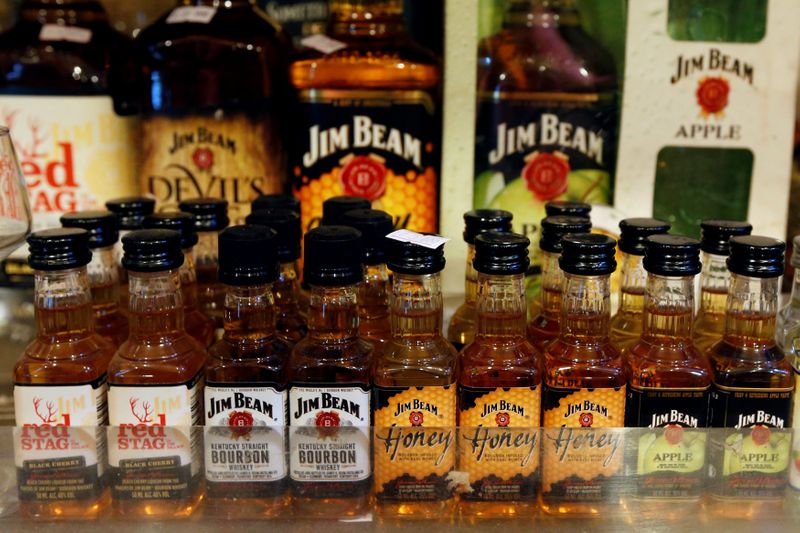 &copy; Reuters. FILE PHOTO: Various bourbon whiskeys made by Jim Beam are displayed for sale inside a shop in Beirut