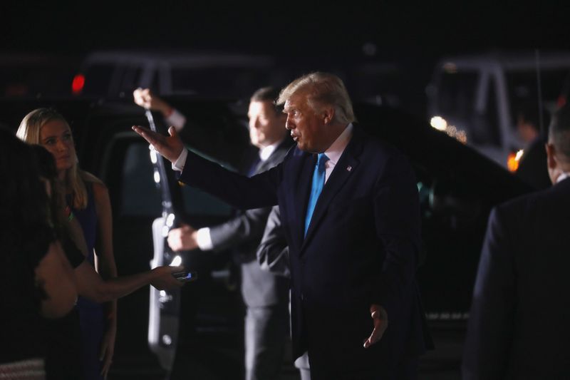 &copy; Reuters. U.S. President Donald Trump delivers a campaign speech at Arnold Palmer Regional Airport in Latrobe, Pennsylvania
