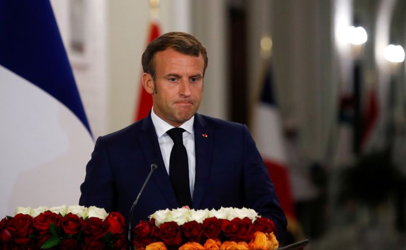 © Reuters. FILE PHOTO: News conference of French President Emmanuel Macron and Iraq's President Barham Salih in Baghdad