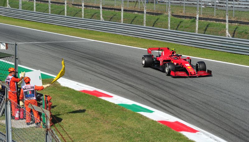 &copy; Reuters. توقف سباق إيطاليا لفورمولا 1 بعد حادث لوكلير