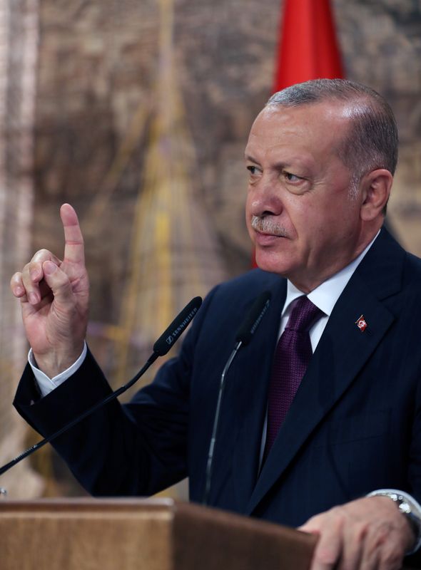 &copy; Reuters. سي.إن.إن ترك : أردوغان يبحث مع رئيس المجلس الأوروبي الوضع في شرق البحر المتوسط