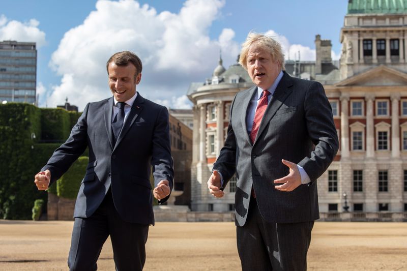 © Reuters. بريطانيا تقول جونسون وماكرون يتفقان على الحاجة للتوصل سريعا لإتفاق بشأن بريكست