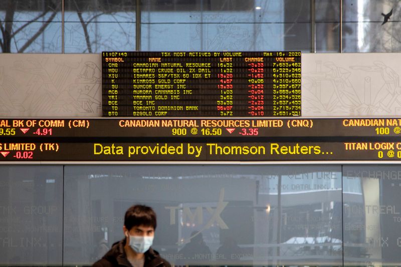 &copy; Reuters. The number of novel coronavirus cases continues to grow in Toronto