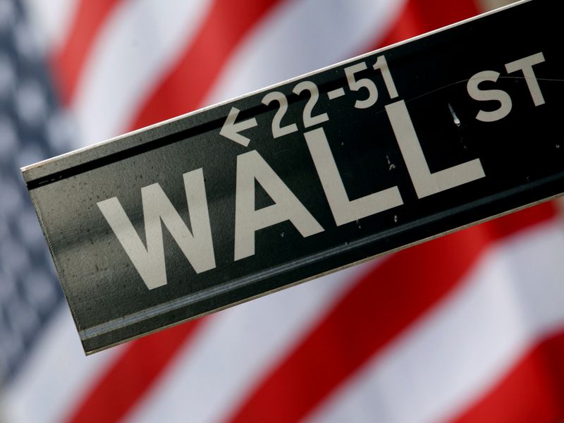 © Reuters. WALL STREET OUVRE EN BAISSE