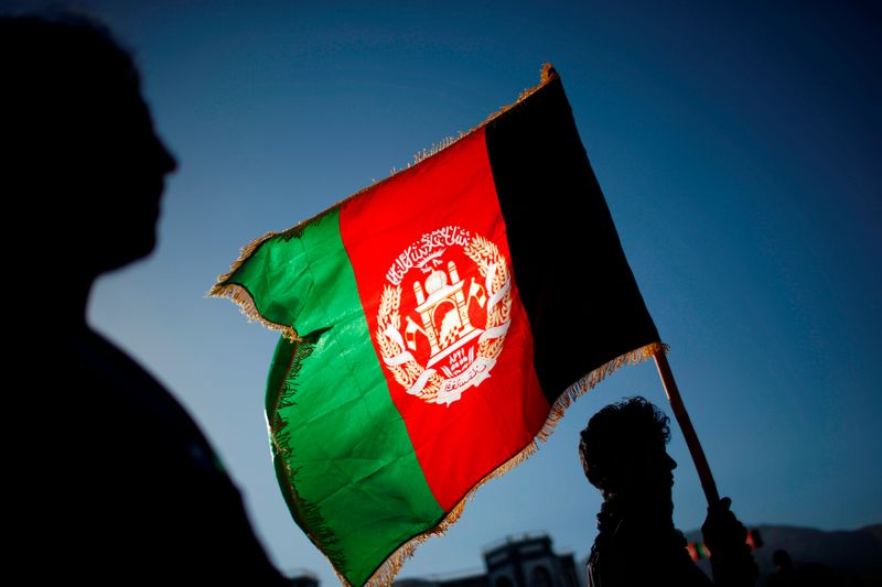 &copy; Reuters. アフガンで爆弾爆発、標的となった副大統領は無事＝報道官
