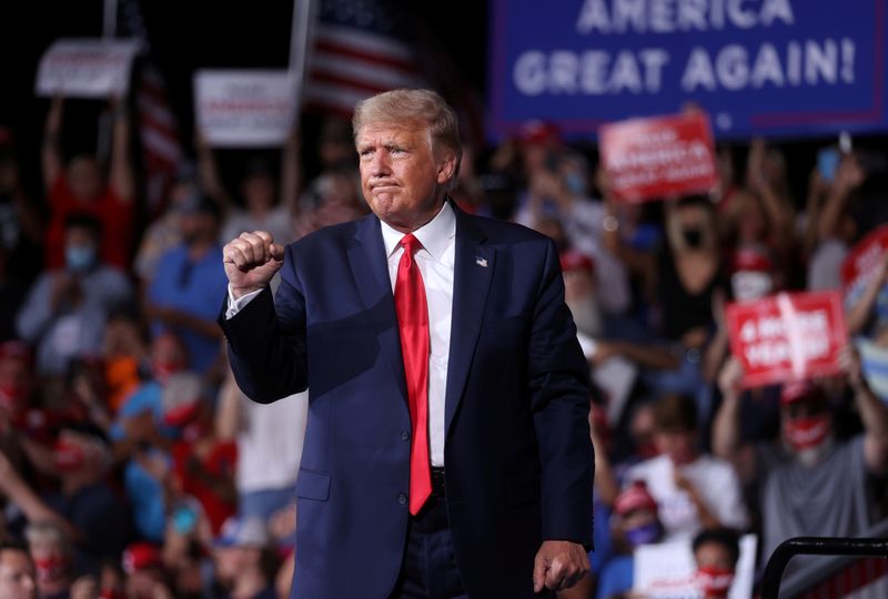 &copy; Reuters. U.S. President Trump holds a campaign rally at Smith Reynolds Regional Airport in Winston-Salem, North Carolina