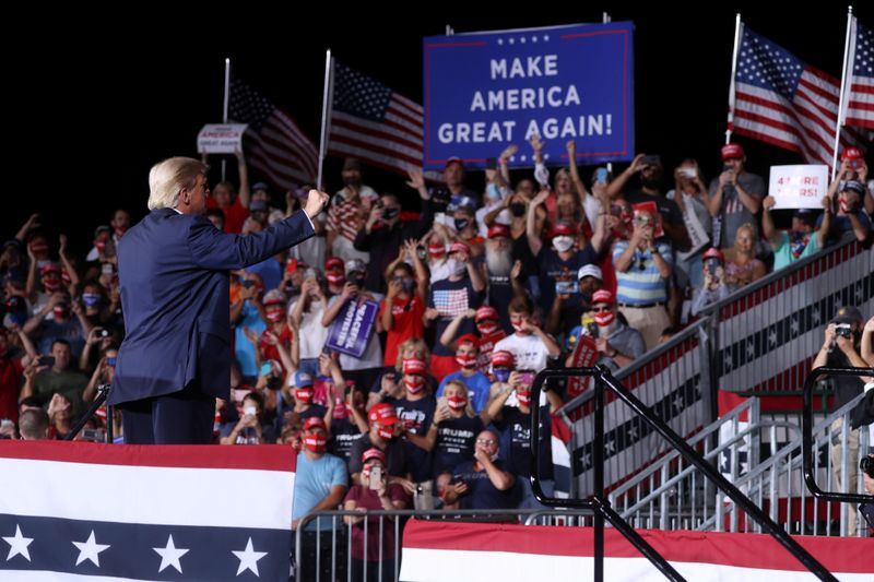 © Reuters. トランプ陣営、ネバダ州の選挙集会を中止　コロナ指針に違反