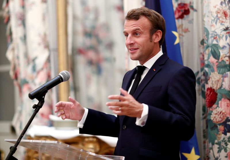 &copy; Reuters. El presidente francés Emmanuel Macron durante un discurso en Ajaccio, Córcega, Francia, el 9 de septiembre de 2020