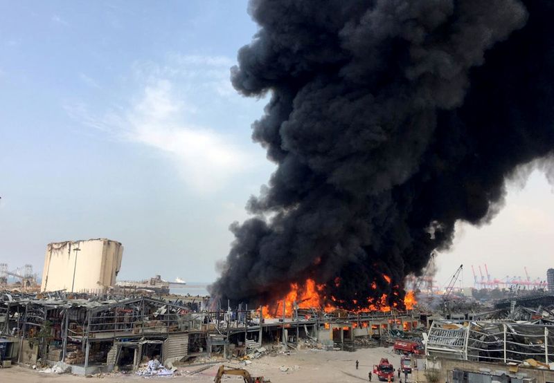 &copy; Reuters. Smoke rises from Beirut&apos;s port area