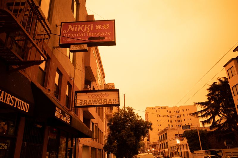 &copy; Reuters. Orange smoke blankets San Francisco, California