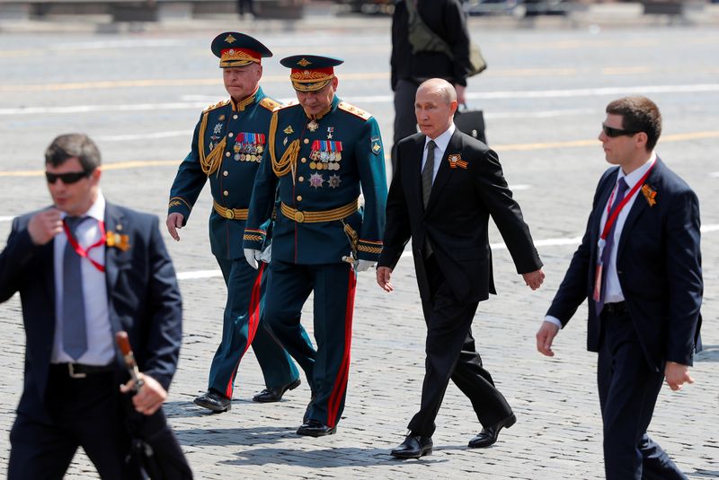 &copy; Reuters. FILE PHOTO: Victory Day Parade in Moscow