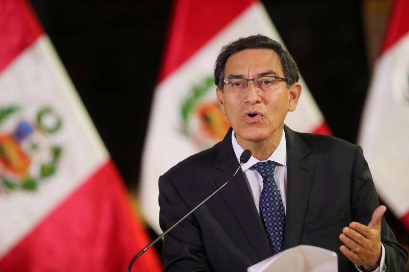 &copy; Reuters. FILE PHOTO: Peru&apos;s President Vizcarra addresses the nation at the government palace in Lima