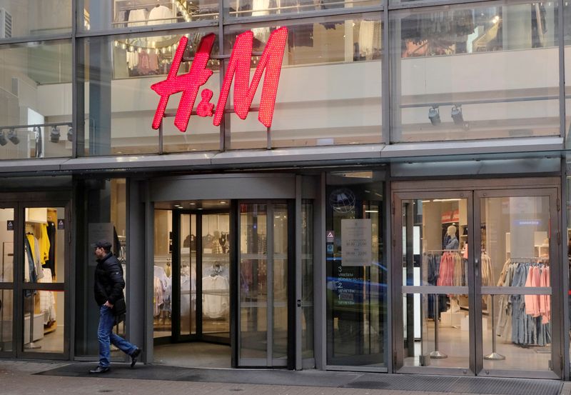 &copy; Reuters. FILE PHOTO: A man leaves H&amp;M shop in Riga