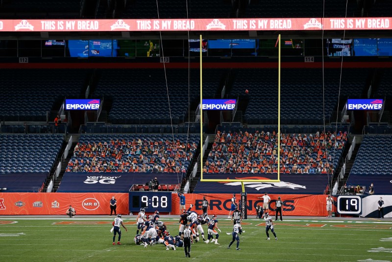 &copy; Reuters. NFL: Tennessee Titans at Denver Broncos