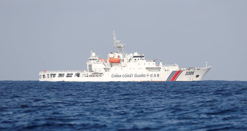 &copy; Reuters. FILE PHOTO: FILE PHOTO: China Coast Guard vessel patrols at the disputed Scarborough Shoal