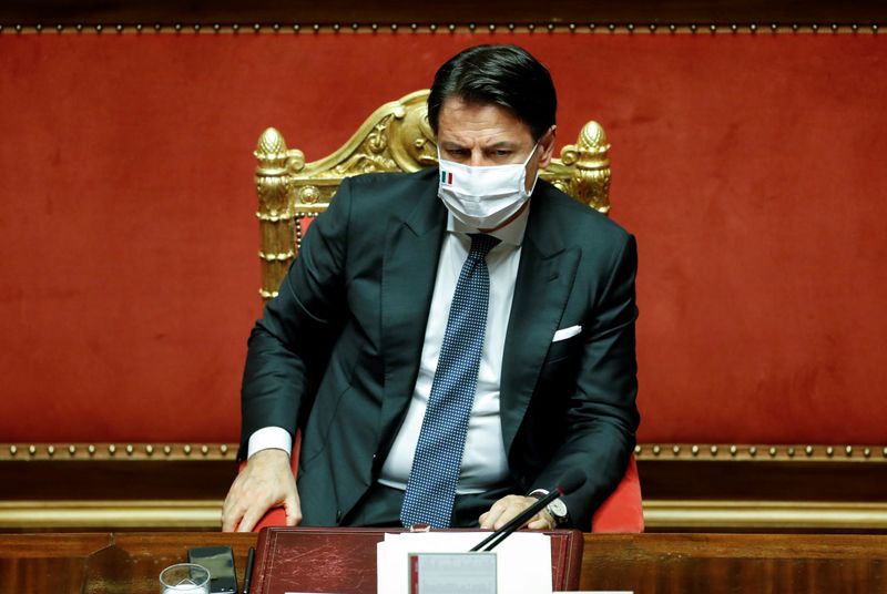 © Reuters. FILE PHOTO: Italian PM Conte attends a session of the upper house of parliament on the coronavirus disease (COVID-19) in Rome