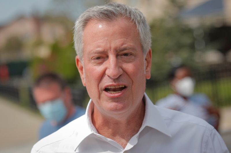 &copy; Reuters. New York City Mayor Bill de Blasio visits Coney Island, New York City