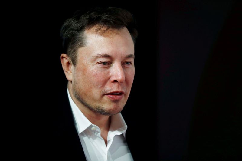 &copy; Reuters. FOTO DE ARCHIVO: Elon Musk en Berlín, Alemania, el 12 de noviembre de 2019