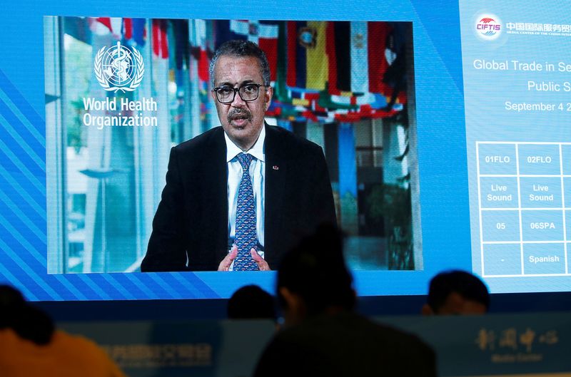 &copy; Reuters. Diretor-geral da OMS, Tedros Adhanom Gebreyesus, participa virtualmente de evento em Pequim