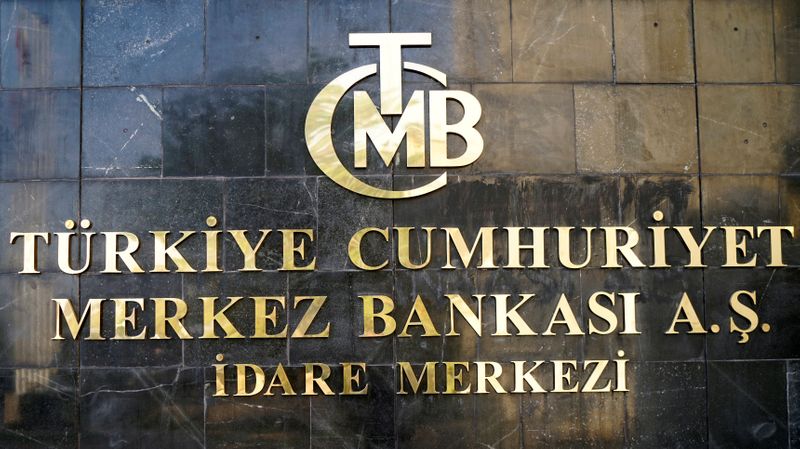 &copy; Reuters. FILE PHOTO: A logo of Turkey&apos;s Central Bank is pictured at the entrance of the bank&apos;s headquarters in Ankara