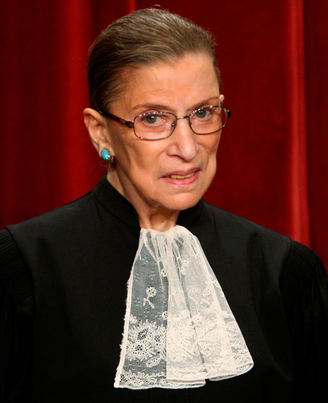 &copy; Reuters. FILE PHOTO: U.S. Supreme Court Justice Ruth Bader Ginsburg poses for an official photograph with the other Justices at the Supreme Court in Washington