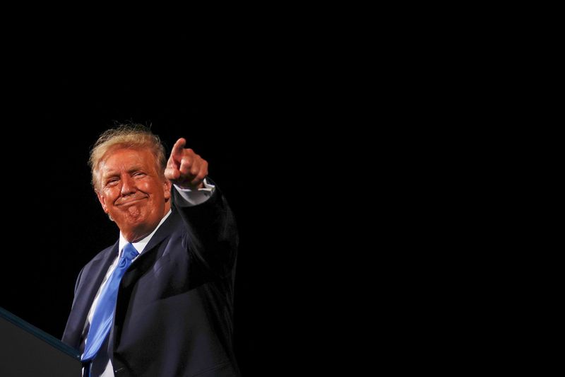 &copy; Reuters. FILE PHOTO: U.S. President Trump campaigns in Jacksonville, Florida