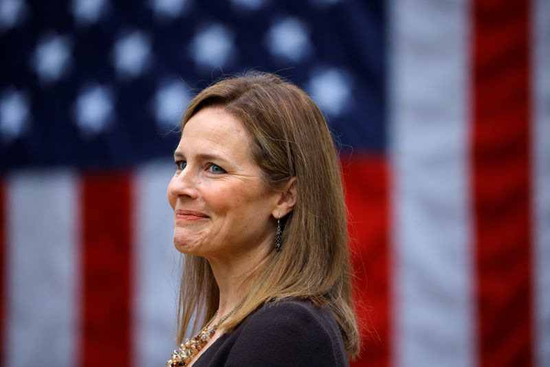 &copy; Reuters. FILE PHOTO: U.S President Donald Trump holds an event to announce his nominee of U.S. Court of Appeals for the Seventh Circuit Judge Amy Coney Barrett to fill the Supreme Court seat