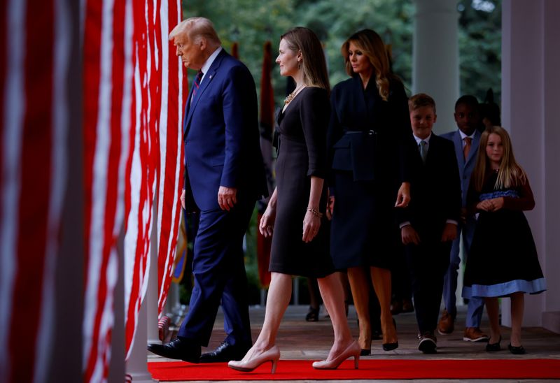 &copy; Reuters. Presidente dos EUA Donald Trump durante cerimônia de indicação de Amy Coney Barrett para a Suprema Corte