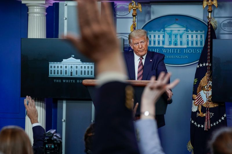 &copy; Reuters. El presidente de EEUU, Donald Trump, habla durante una conferencia de prensa en la Casa Blanca, Washington, EEUU.