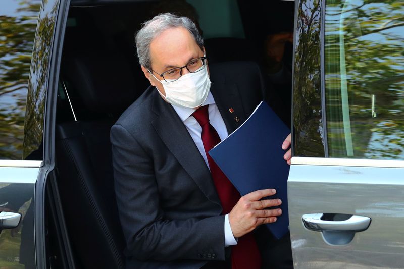 &copy; Reuters. El líder regional de Cataluña, Quim Torra, abandona el Tribunal Supremo de España, en Madrid, España, el 17 de septiembre de 2020